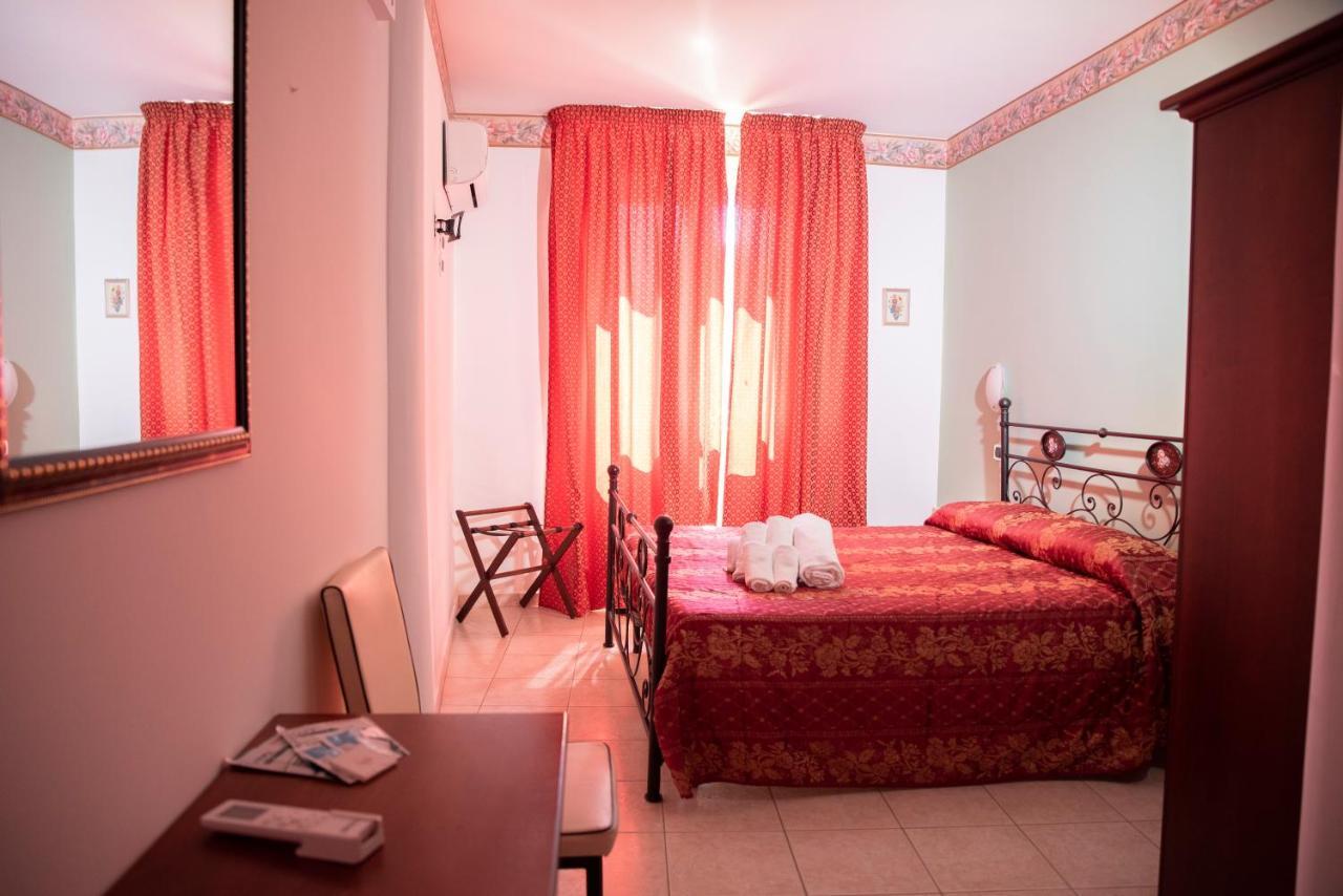 Carlo Five Bed & Breakfast Porto Empedocle Exterior foto